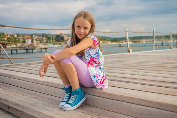 Little Girl Sitting Pier Summer Holidays – stockfoto