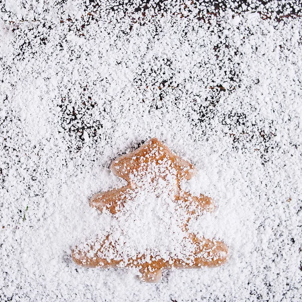 Fondo concepto de Navidad, pan de jengibre hecho a mano en la forma — Foto de Stock