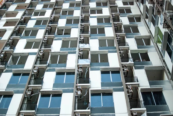 Modern condominium bina