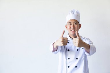 Asya Şef beyaz kopya alanı ile başparmak gösterilmesini