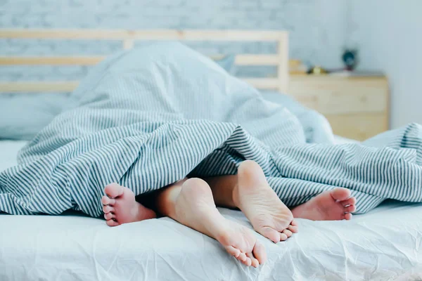 Feet Lovers Couple Lying Bed Blanket — Stock Photo, Image