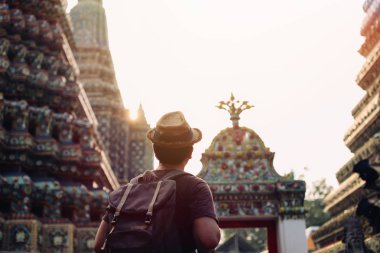 Küçük backpacker Wat Pho Hindistan ilham ile seyahat Asya 
