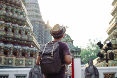 Küçük backpacker Wat Pho Hindistan ilham ile seyahat Asya 