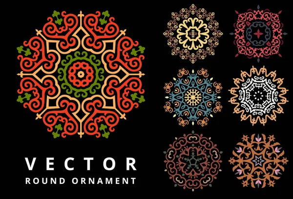 Siyah Arkaplanda Kafkas Motifleriyle Vektör Süslemesi Ayarlandı