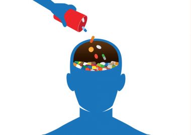 İnsan kafasına birçok tıp el.