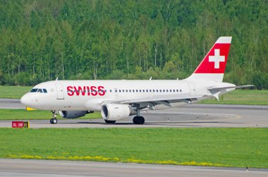 Airbus a-319 İsviçre Hava, Havaalanı Pulkovo, Rusya Saint Peterburg 19 2014 olabilir