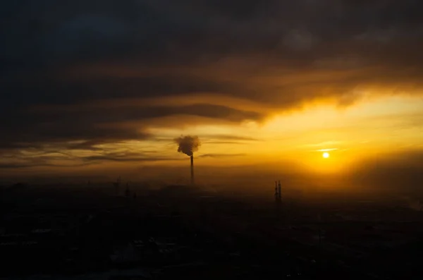 Βιομηχανική Sunrise Σιλουέτα Πόλη Ήλιο Φως Dooms Ημέρα Sky Sunrise — Φωτογραφία Αρχείου