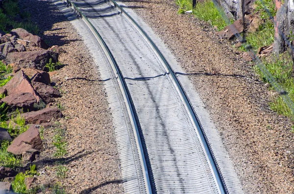 Trilhos Ferroviários Travessas Trilha Trem Estrada Viagem Rochas — Fotografia de Stock