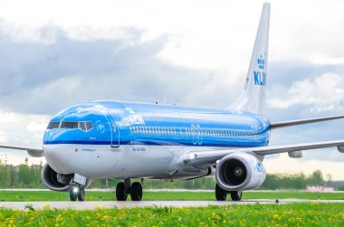 Boeing 737 Klm hava yolları, Havaalanı Pulkovo, Rusya Saint-Petersburg Ağustos 2016