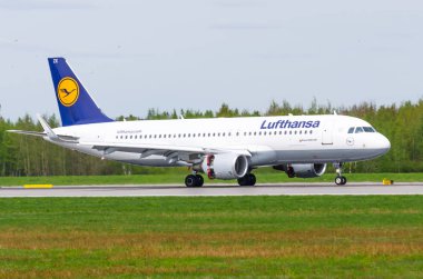 Airbus a320 Lufthansa, Havaalanı Pulkovo, Rusya Saint-Petersburg Mayıs 2017.