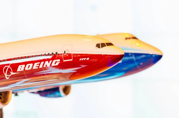 Выставочные модели Boeing aircraft 777. Россия, Москва. Июль 2017 — стоковое фото