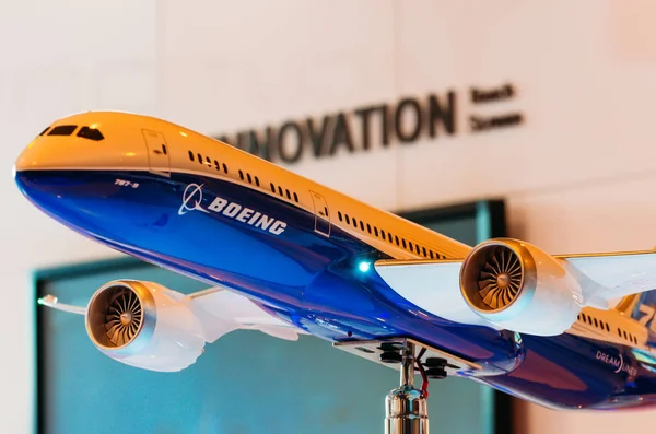 Выставочные модели Boeing 787. Россия, Москва. Июль 2017 — стоковое фото