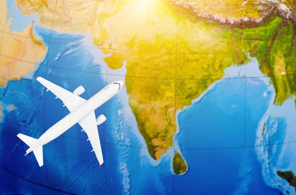 Volo in India immagine simbolica del viaggio in aereo mappa — Foto Stock