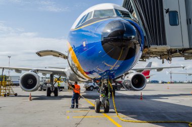 Airbus A321 retro üniforma Lufthansa. Rusya. Saint-Petersburg. 10 Ağustos 2017