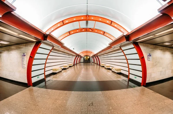 Metro İstasyonu Obvodny kanal olduğunu. Saint-Petersburg, Rusya. 03 Eylül. 2017