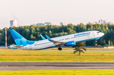 Boeing 737 Pobeda Havayolları, Havaalanı Pulkovo, Rusya Saint-Petersburg 23 Eylül 2017