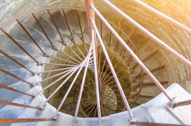 Kalenin antik taş döner merdiven.