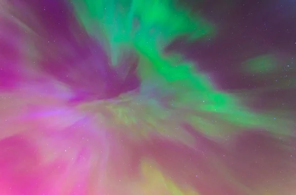 北极极光在夜空中闪烁星空, 质感和多彩多姿的自然现象. — 图库照片
