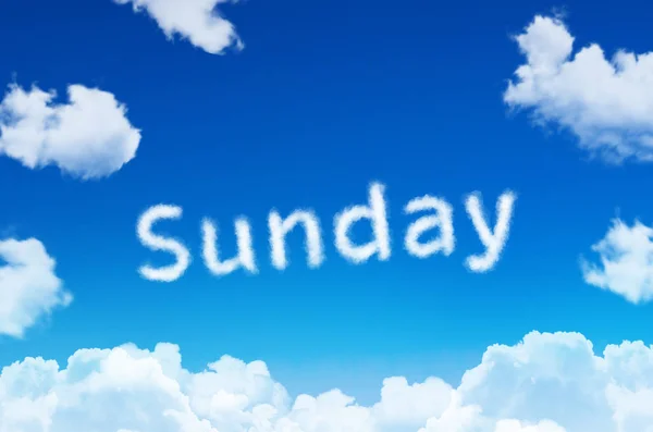 曜日 - 日曜日の雲と青い空の単語. — ストック写真