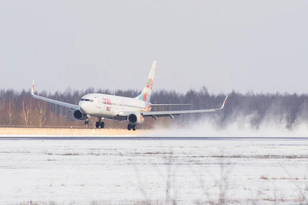 Boeing 737-800 Azur Anex Tour airlines, airport Pulkovo, Russia Saint-Petersburg. February 04. 2018. — Stock Photo, Image