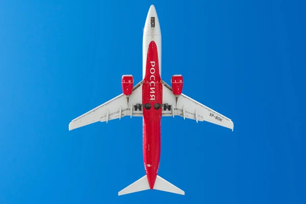 Boeing 737-800 Rossiya linee aeree, aeroporto Pulkovo, Russia San Pietroburgo. 31 marzo. 2018 . — Foto Stock