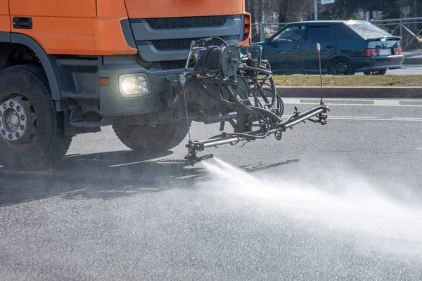 Reinigingsmachine Wast Asfalt Weg Oppervlak Van Stad Straat Van Dichtbij — Stockfoto