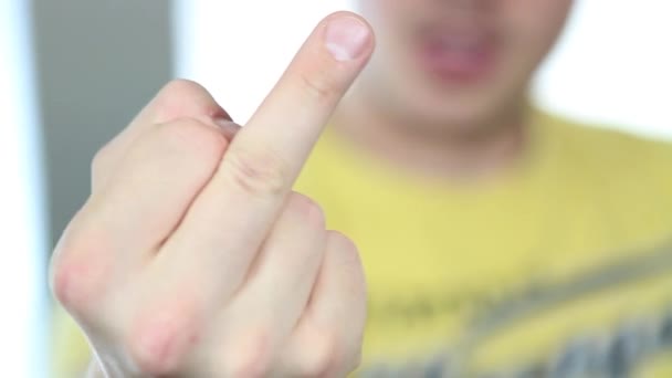 Hand sign middle finger — Stockvideo