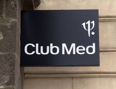 club med sign on a building clipart