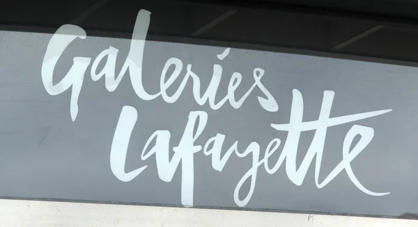 Galerias Lafayette sinal — Fotografia de Stock