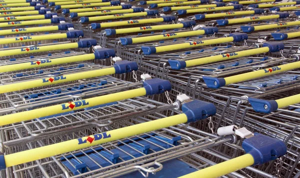 Lidl shopping carts — Stock Photo, Image