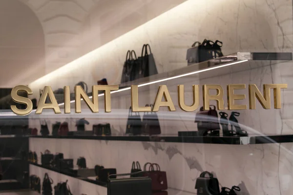 Yves saint laurent butik — Stockfoto