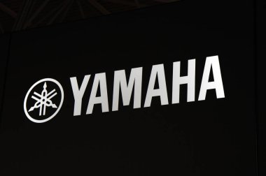 Yamaha logo ve harfler