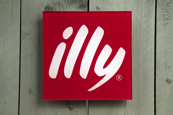 Illy üzerinde kırmızı bir işaret 