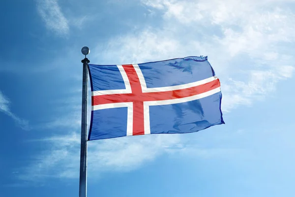 돛대에 아이슬란드의 국기 — 스톡 사진