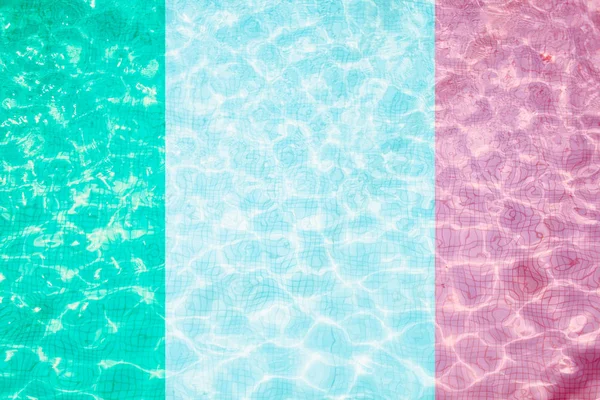 Bandeira de azulejos Itália na piscina — Fotografia de Stock