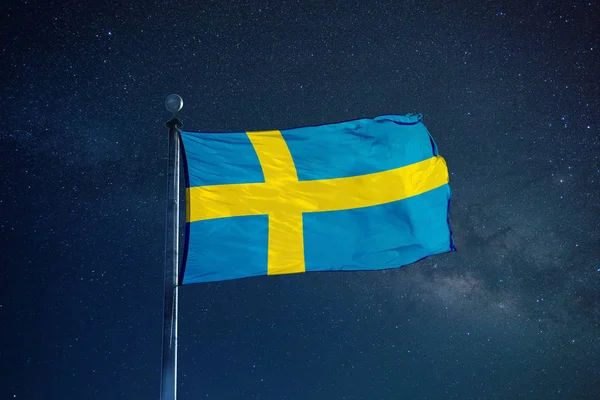 돛대에 스웨덴 깃발 — 스톡 사진