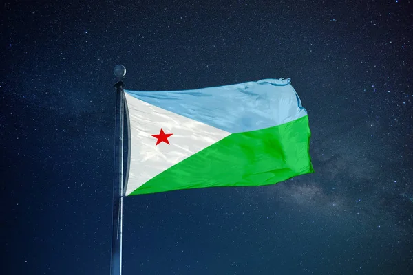 Τζιμπουτί σημαία από τον ιστό — Φωτογραφία Αρχείου