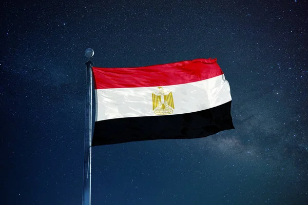 Σημαία Αίγυπτος Ανεβασμένοι στο κατάρτι — Φωτογραφία Αρχείου