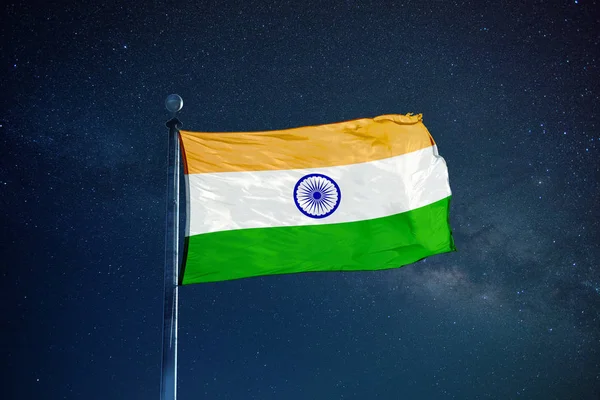 Ινδία σημαία από τον ιστό — Φωτογραφία Αρχείου