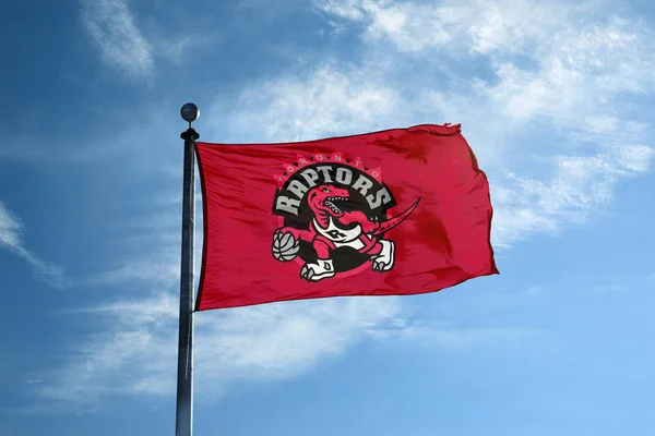 Bayrak direği Toront ile sallayarak Toronto - 24 Ekim 2017-
