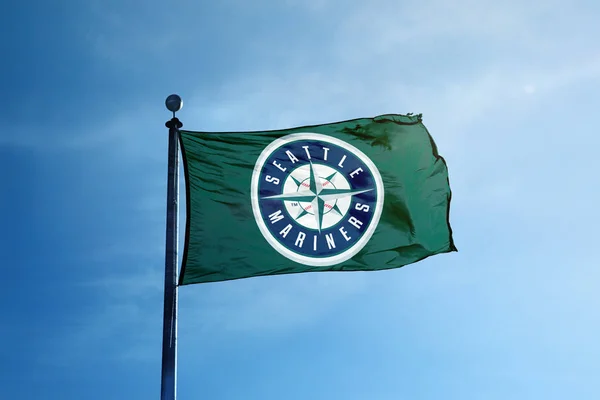 SEATTLE - 24 de outubro de 2017 - Seattle Mariners BaseballTeam flag — Fotografia de Stock