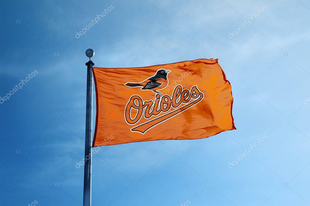 BALTIMORE - Oktober 24, 2017 - Baltimore Orioles Baseball Team flag on the mast