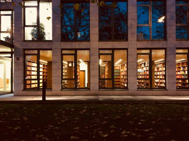 Bonn, Almanya - 20. Kasım, 2017 - şehir sokakları ve mimari Bonn Almanya