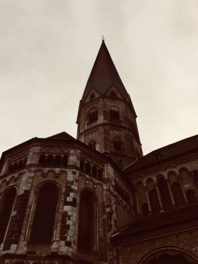 Bonn, Almanya - 20. Kasım, 2017 - şehir sokakları ve Bonn, Bonn Minster, Almanya'nın mimarisi