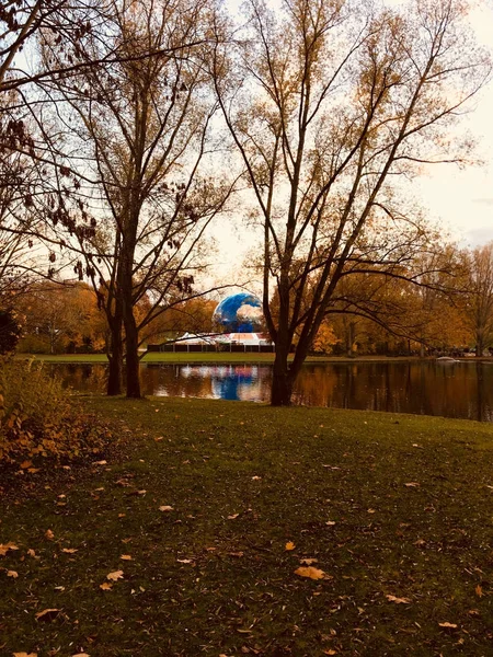 Parco Autunnale Bonn Con Lago — Foto Stock