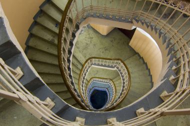 Mimari sarmal merdiven konut yapı