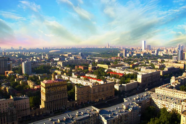 Московские Фотографии Крыши Высотного Здания Фото Сделанные Летом Рассвете Город — стоковое фото