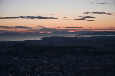 Atina 'da gün batımı. Lycabettus tepesinden görüntü