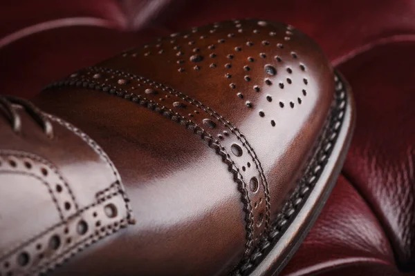 Close up of a new pair of brown leather dress shoes — Stock Photo, Image