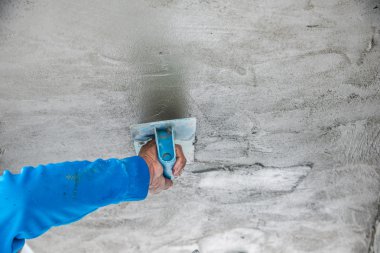  işçi plasterize tavan ve duvar beton